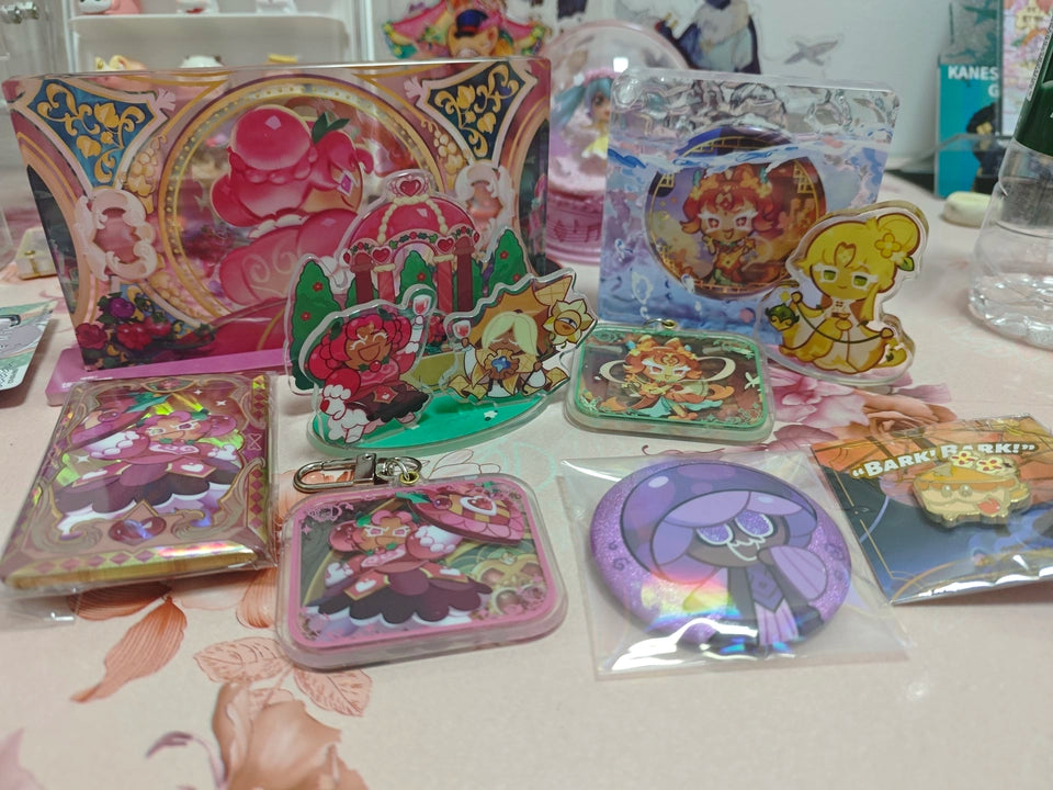 CookieRun: Kingdom-"Cookie Pose" Acrylic Keychains — buyer reference photo