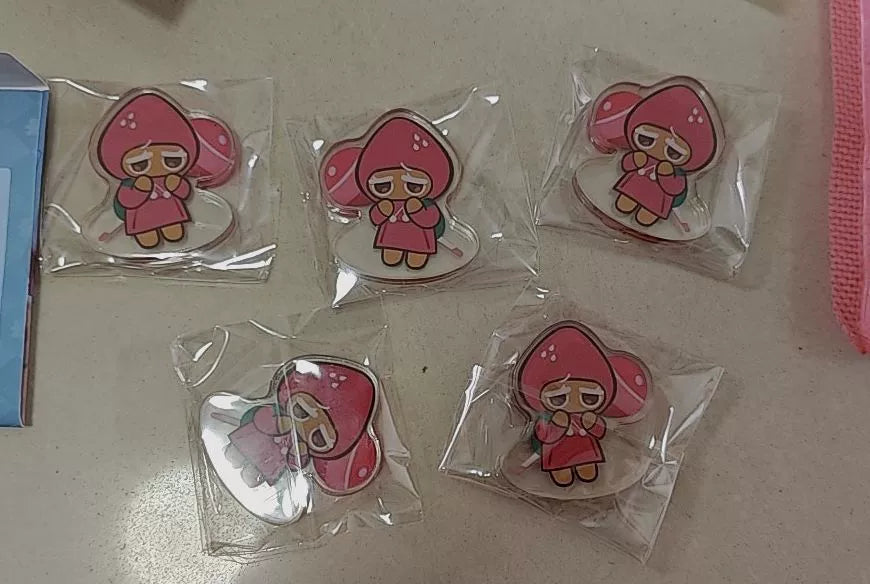 CookieRun: Kingdom - 「クリスピーな逃走」アクリルシェイカーチャーム - ブラインドバッグ — buyer reference photo
