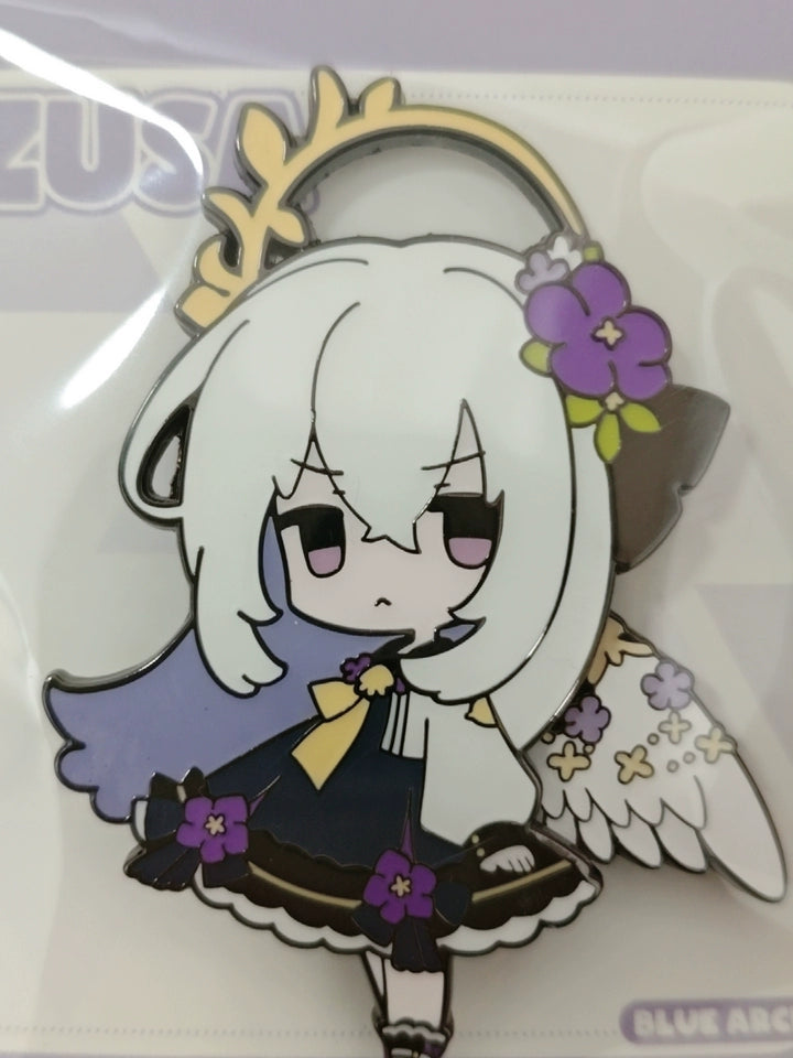 Blue Archive - Fluttering Wings Metal Badge Hina Mika Azusa Ichika — buyer reference photo